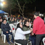 Kapeto Cano recibe gran aceptación a sus proyectos en visita a barrios de Hernandarias