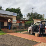 Juan Ramírez establece convenio de cooperación humanitaria con autoridades sanitarias