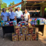 Nelson Cano participó de una misa y entregó regalos a ancianos de San Francisco de Asís de Hernandarias