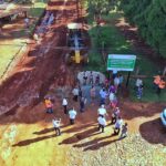 Comuna hernandariense inicia tarea de empedrado en barrio Santa Bárbara tras 70 años de espera