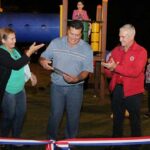 Nelson Cano inaugura parque infantil en Santa Ana y repara caminos rurales en Paso Itá