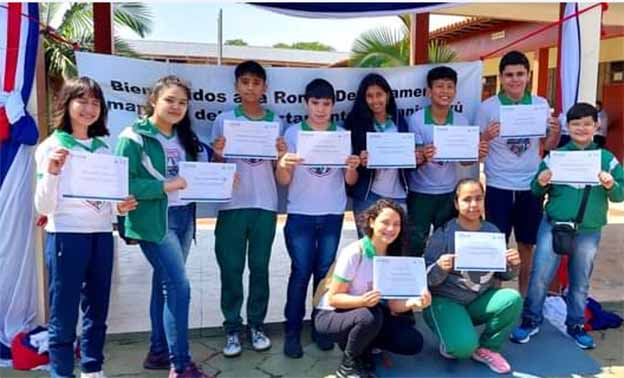 Estudiantes de Saltos del Guairá participaron exitosamente de olimpiada de matemática