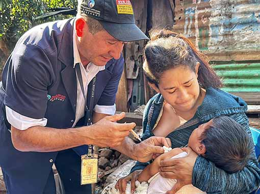 Gobierno nacional refuerza acciones para aumentar vacunación de menores en el Alto Paraná