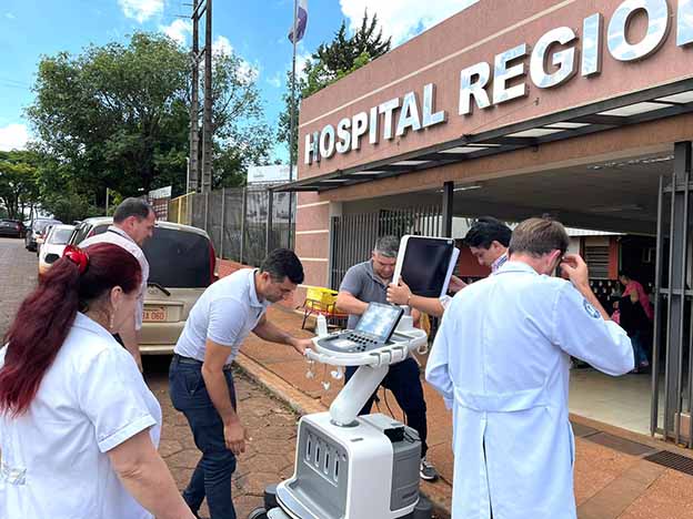 Fundación Tesãi entrega moderno equipo de Ecografía al Hospital Regional de CDE