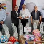 Consulado de la República de China (Taiwán) dona sillas de ruedas y juguetes a la gobernación de Alto Paraná