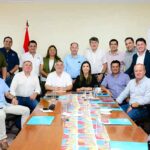 Ministro de Educación se reúne con gobernadores del país