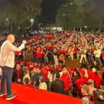 Multitudinario acto de apoyo de disidencia colorada a Roberto González Vaesken