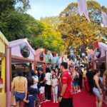Más de 50 emprendedores de diversos rubros generan ingresos en la Villa Navideña de Itaipú