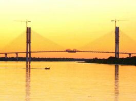 Intendente de Carmelo Peralta resalta impacto social y económico del Puente de la Bioceánica, financiado por Itaipú