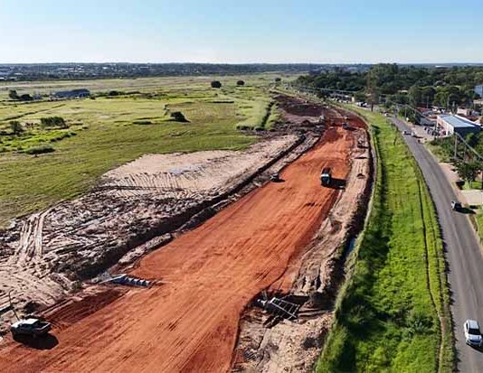 Avanzan obras de duplicación de Ruta D025 y de acceso al Aeropuerto Silvio Pettirossi con apoyo de Itaipú