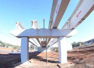 Se inicia el montaje de vigas para la superestructura del viaducto del km 10 de CDE que financia Itaipú