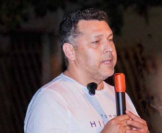 «Melli» González exige el pago inmediato de salarios atrasados a funcionarios municipales de Hernandarias