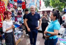 Rigo Chamorro propone una administración presente y con respuestas tras su recorrido por el centro esteño