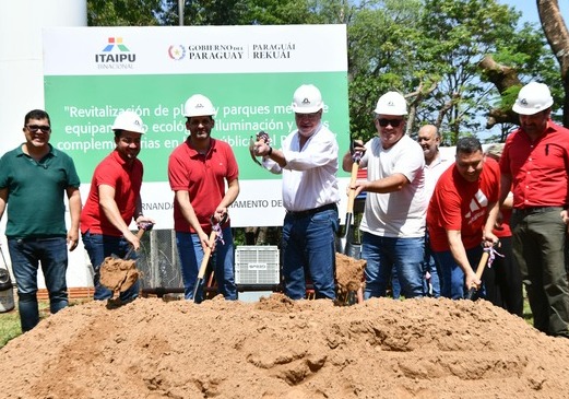 Itaipú inicia obras de revitalización de la Plaza Acaray de Hernandarias