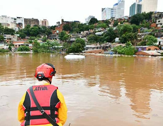 Itaipú informa que nivel del río Paraná podría alcanzar los 121 metros este miércoles